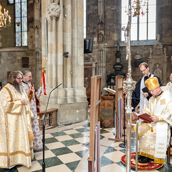 Priesterweihe Byzantinischer Ritus im Stephansdom / Erzdiözese Wien/ Schönlaub