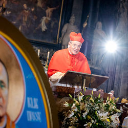 byzantinisches Pontifikalamt Stephansdom / Erzdiözese Wien/ Schönlaub byzantinisches Pontifikalamt Stephansdom